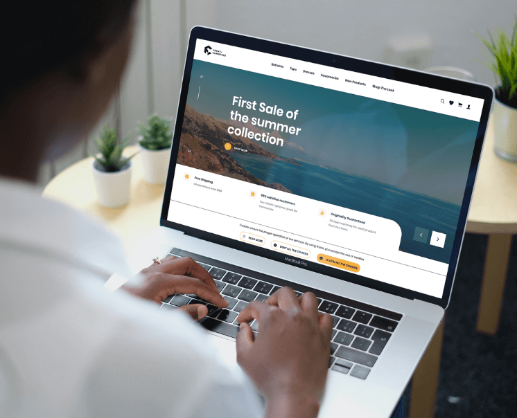 Front-Commerce demo screenshot on a laptop